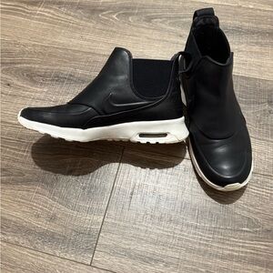 Nike Air Max Thea Mid Black color, size 6.5